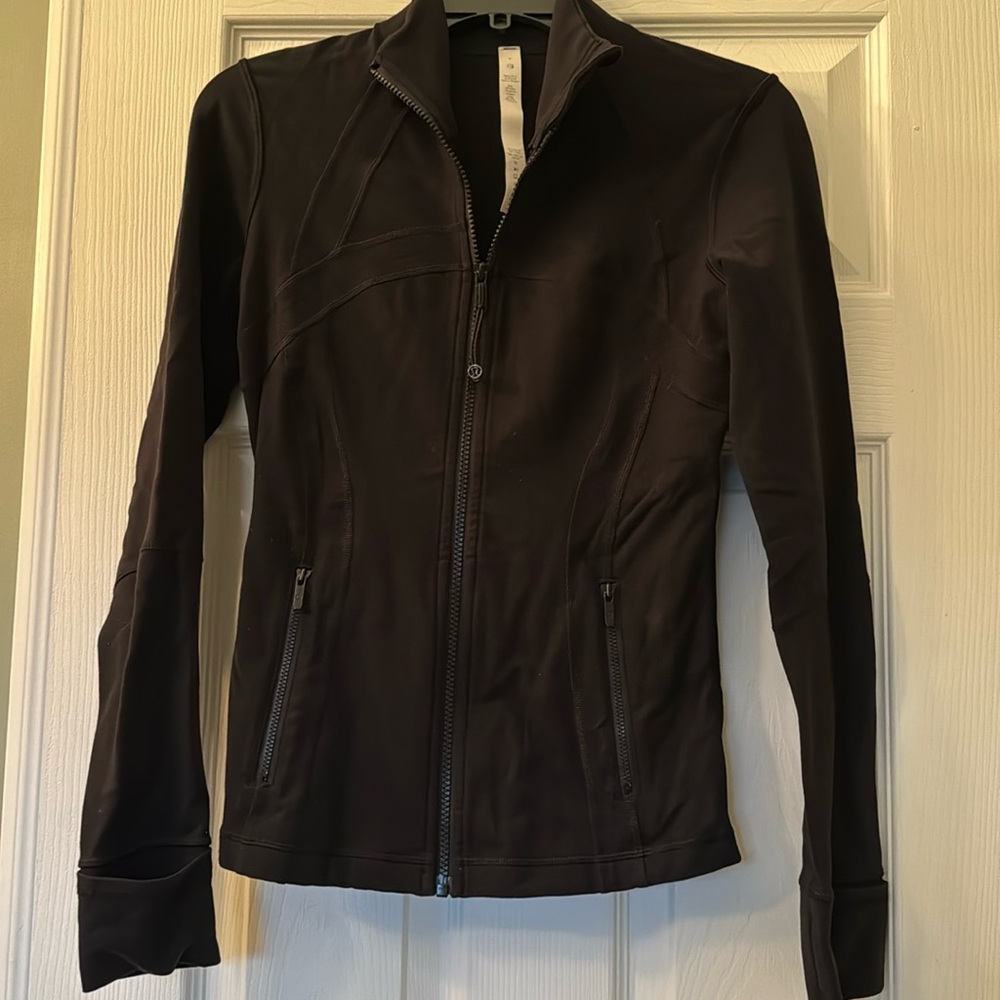 Like new Lululemon jacket.